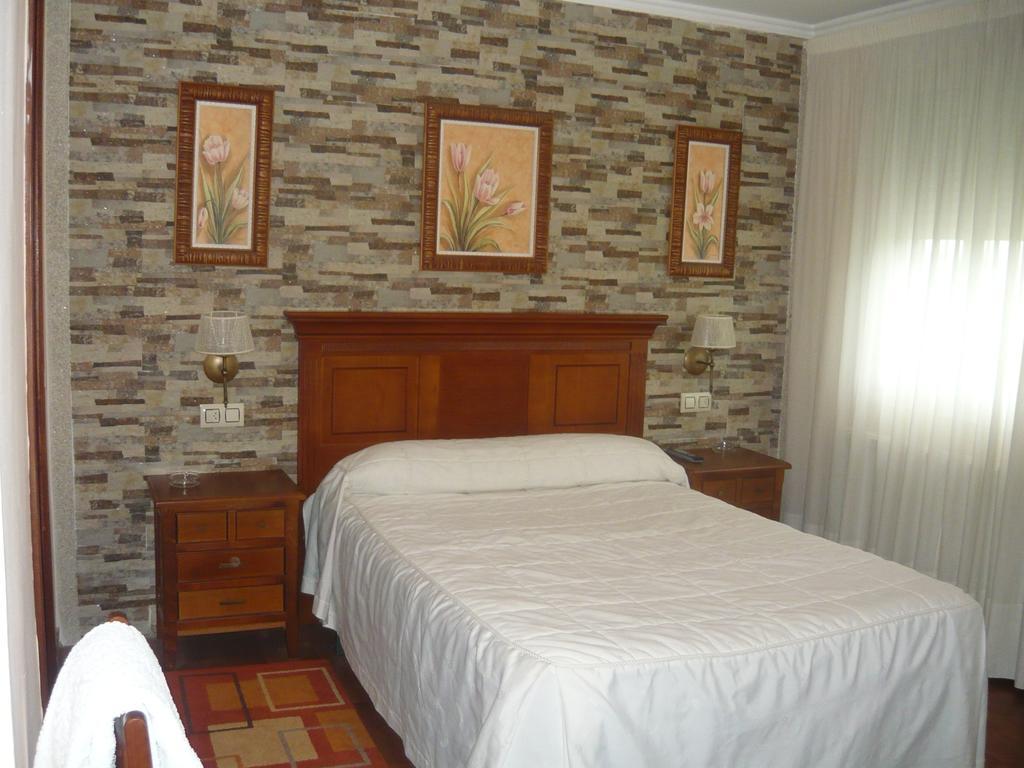 Pension Hk A Angueira de Suso Buitenkant foto